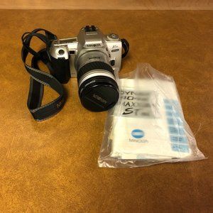 Minolta Maxxum STsi 35mm Film Camera with Minolta 28-80mm AF Zoom Lens